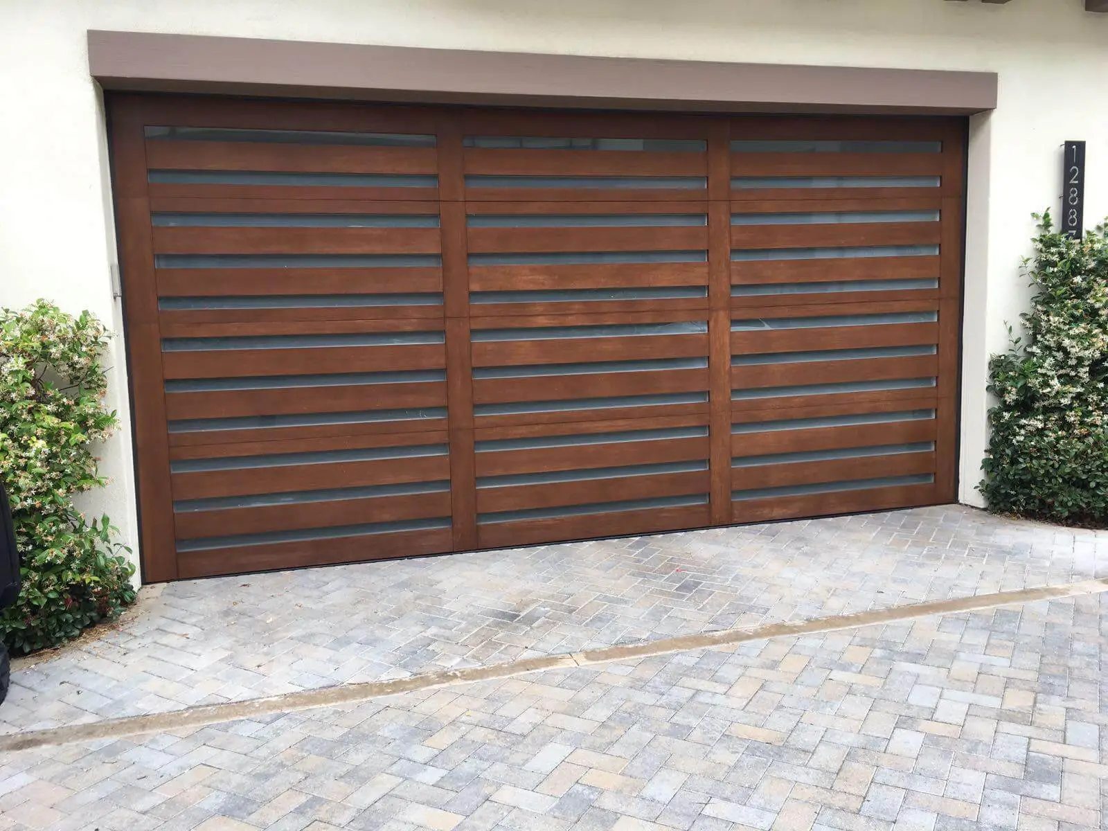 garage door replacement Highland Springs